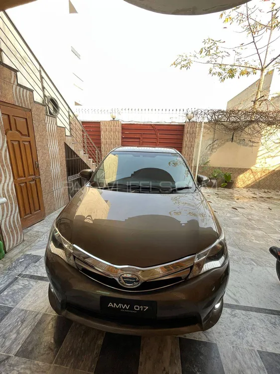 Toyota Corolla Axio 2015 for Sale in Peshawar Image-1