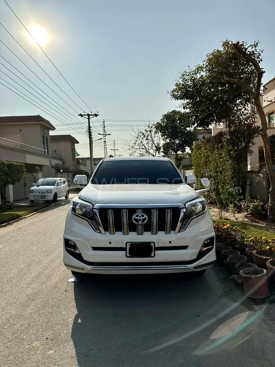 Toyota Prado 2011 for Sale in Lahore Image-1