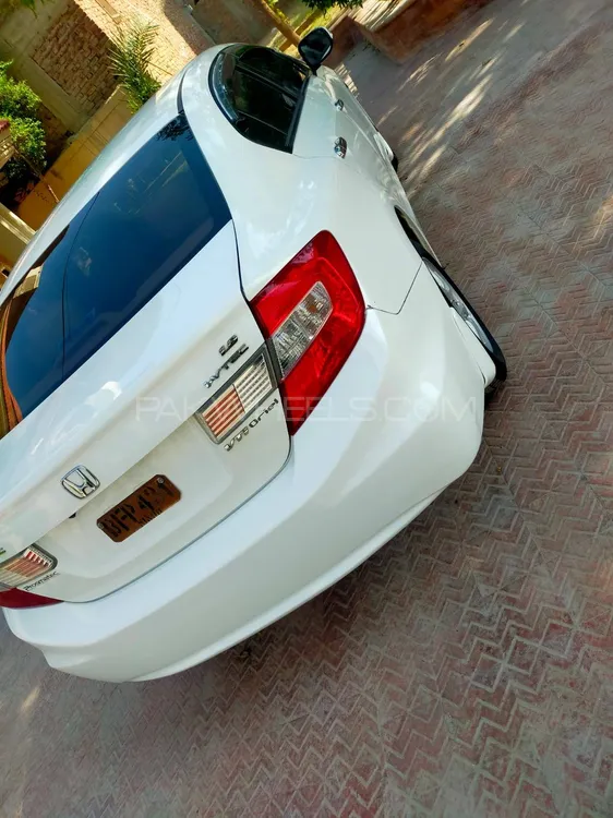 Honda Civic 2016 for Sale in Hyderabad Image-1