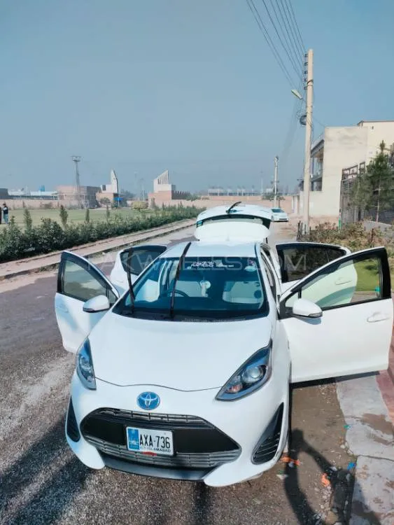 Toyota Aqua 2018 for Sale in Peshawar Image-1