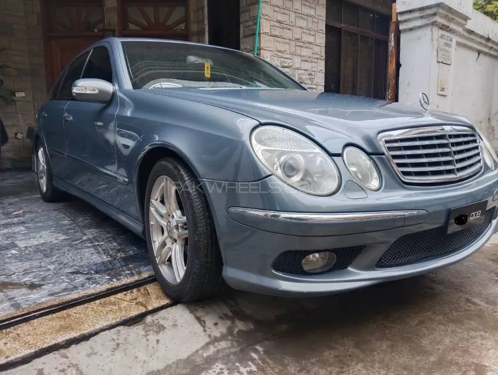 Mercedes Benz E Class 2004 for Sale in Lahore Image-1