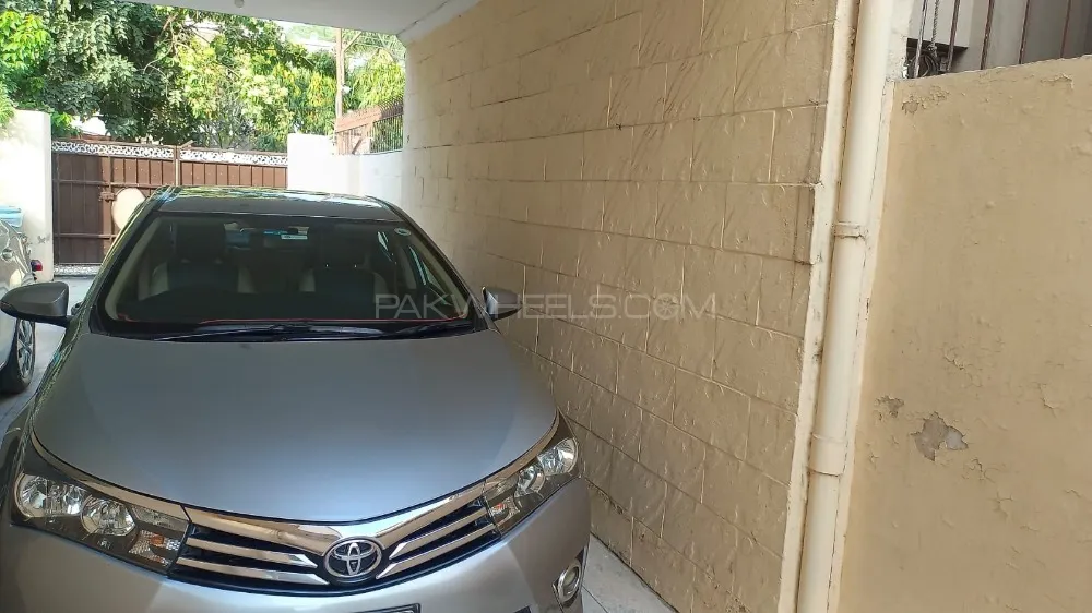 Toyota Corolla 2015 for Sale in Lahore Image-1