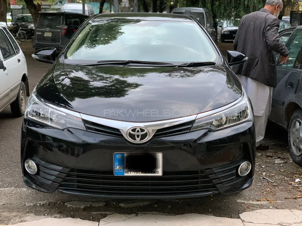 Toyota Corolla 2020 for Sale in Islamabad Image-1