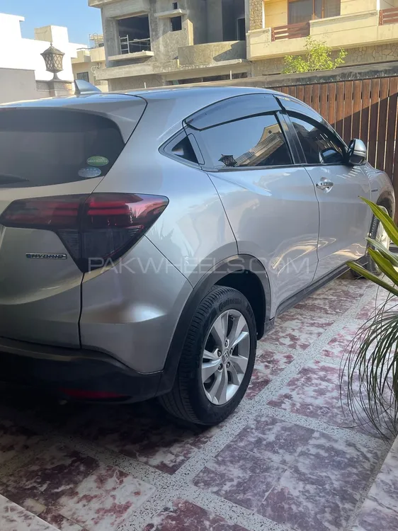 Honda Vezel 2014 for Sale in Islamabad Image-1