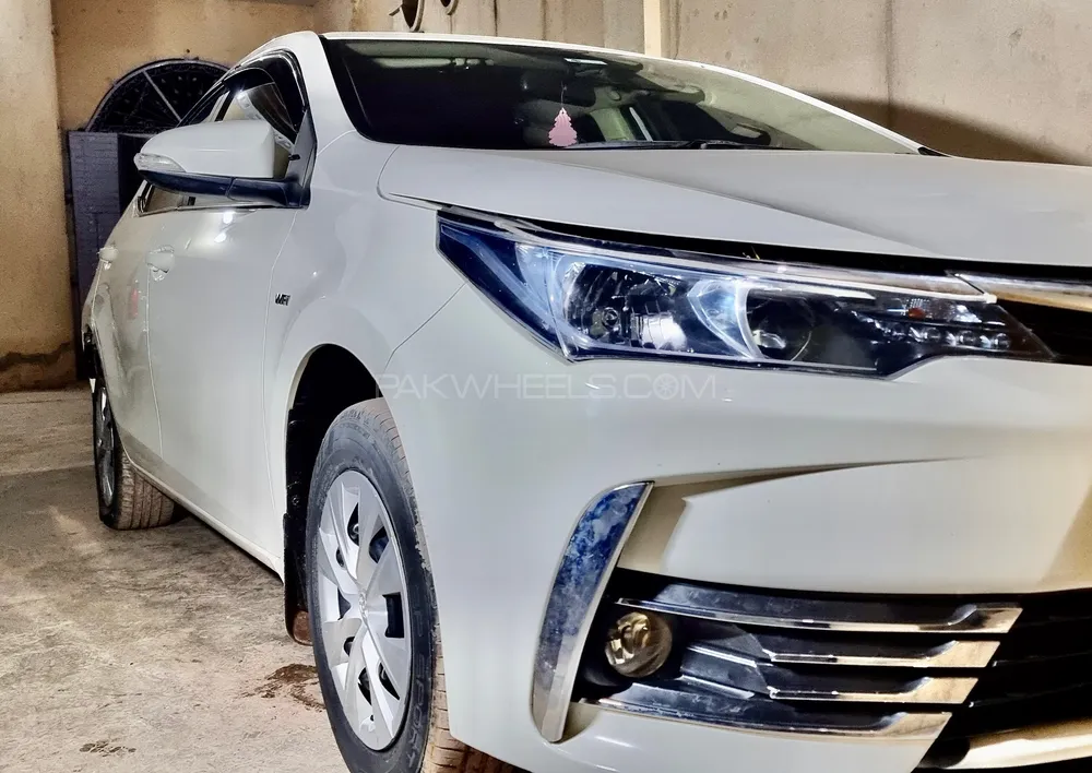 Toyota Corolla 2019 for Sale in Peshawar Image-1