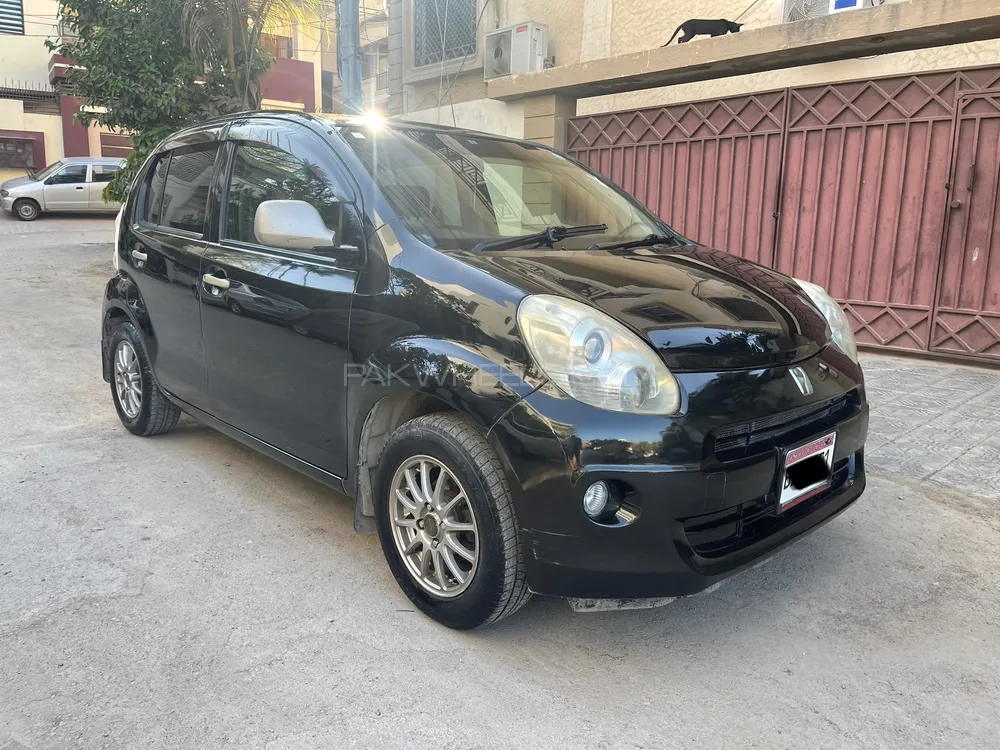 Toyota Passo 2011 for Sale in Karachi Image-1