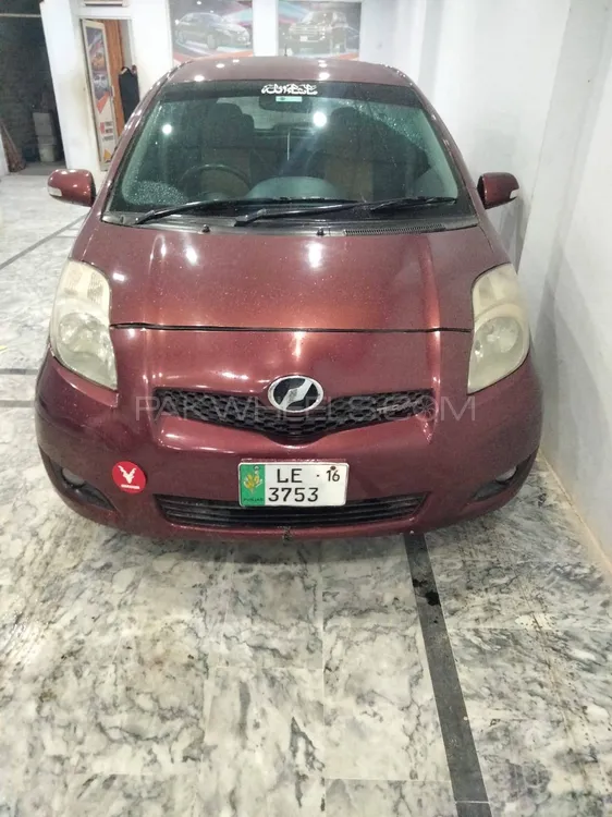 Toyota Vitz 2010 for Sale in Islamabad Image-1