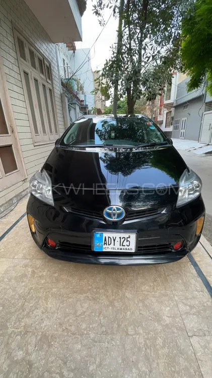 Toyota Prius 2013 for Sale in Faisalabad Image-1