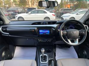 Make: Toyota Hilux Revo V
Model: 2020/2021
Mileage: 31,000 KM
Registration: Karachi

calling and visiting Hours

Monday to Saturday 

11:00 AM to 7:00 PM