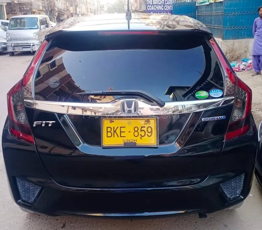 Honda Fit 2014 for Sale in Karachi Image-1
