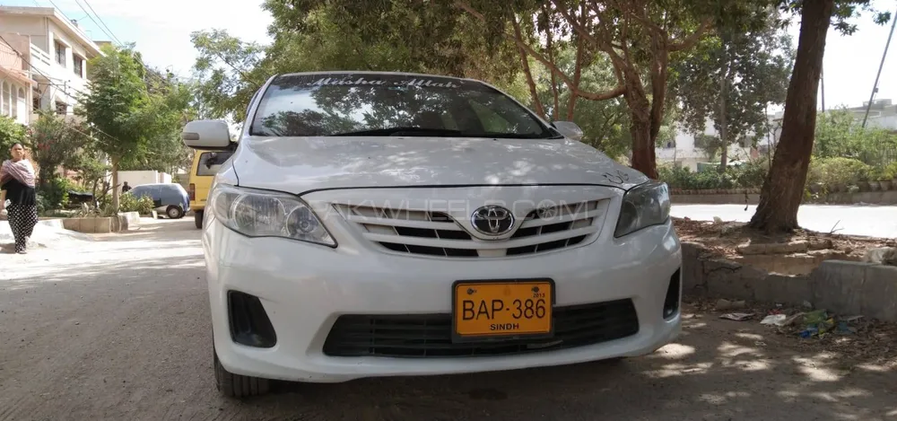 Toyota Corolla 2013 for Sale in Karachi Image-1