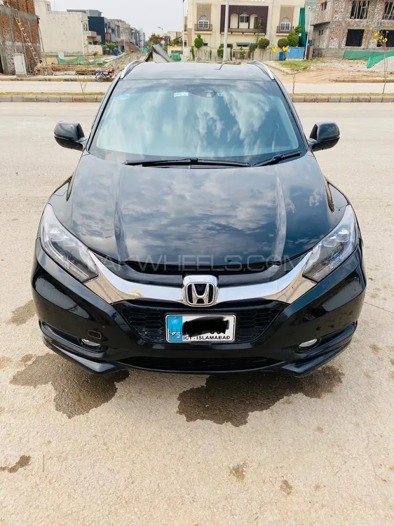 Honda Vezel 2016 for Sale in Mandi bahauddin Image-1
