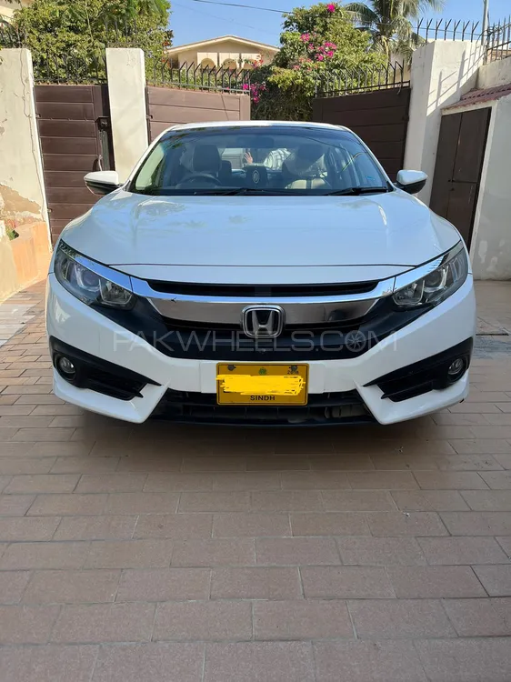 Honda Civic 2018 for Sale in Karachi Image-1