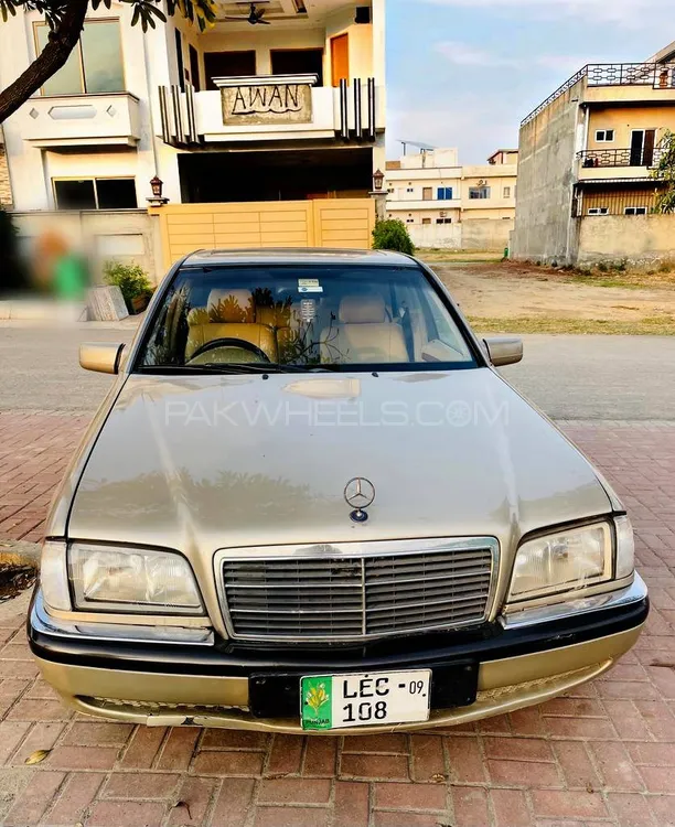 Mercedes Benz C Class 1997 for Sale in Islamabad Image-1