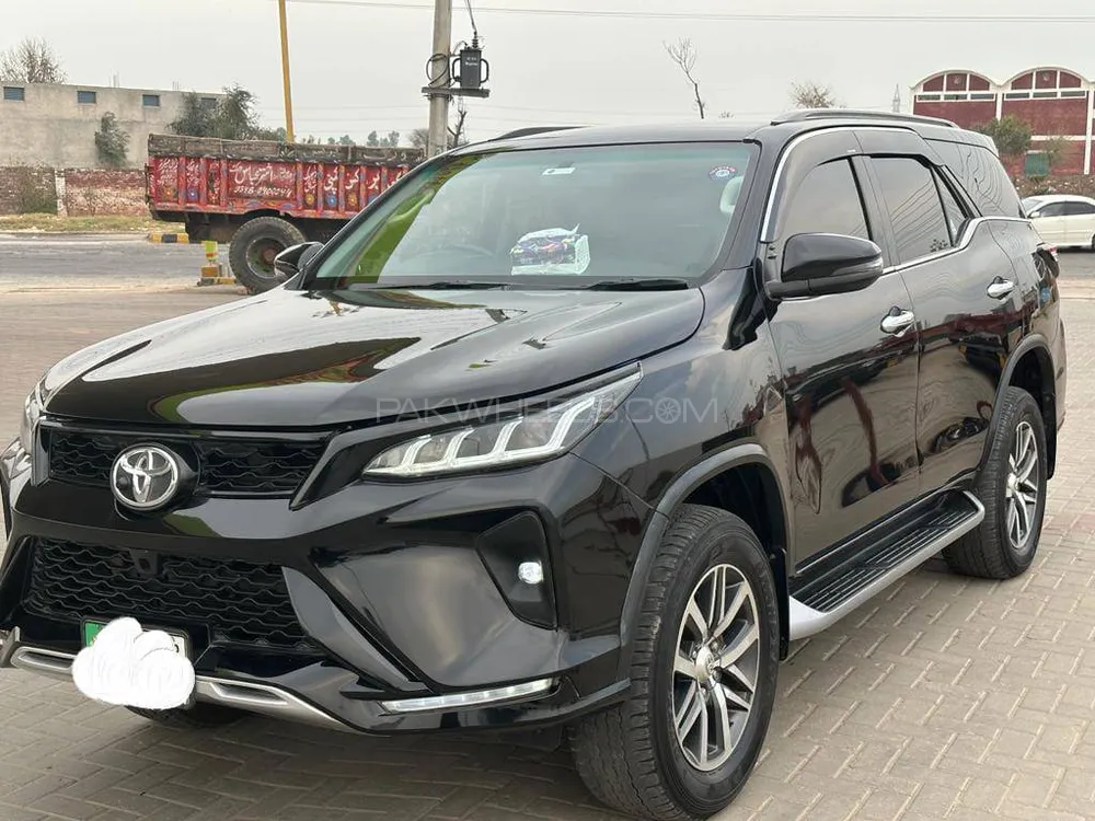 Toyota Fortuner 2018 for Sale in Mandi bahauddin Image-1