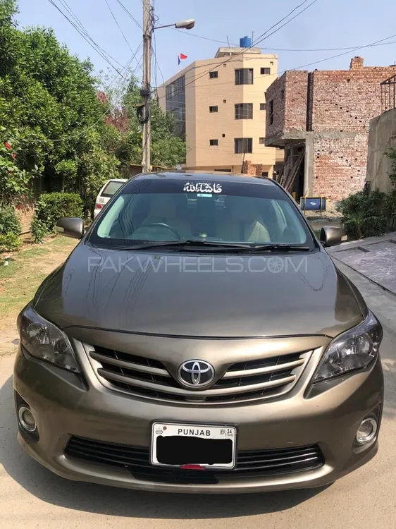 Toyota Corolla 2014 for Sale in Lahore Image-1