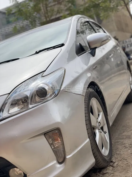 Toyota Prius 2013 for Sale in Karachi Image-1