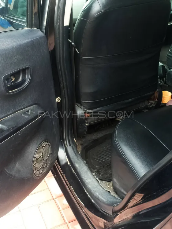 Toyota Vitz 2015 for Sale in Lahore Image-1