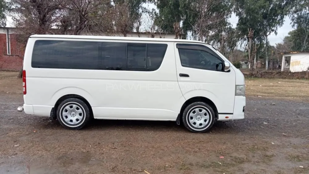 Toyota Hiace 2012 for Sale in Haripur Image-1