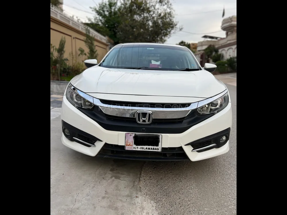 Honda Civic 2018 for Sale in Peshawar Image-1