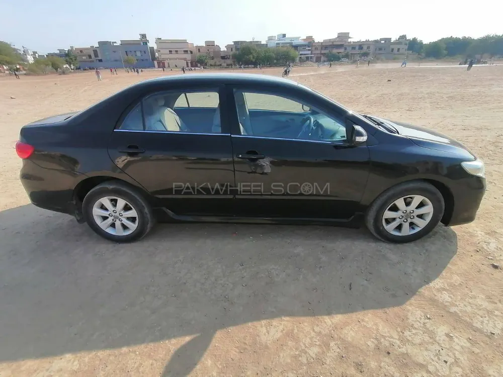 Toyota Corolla 2012 for Sale in Karachi Image-1