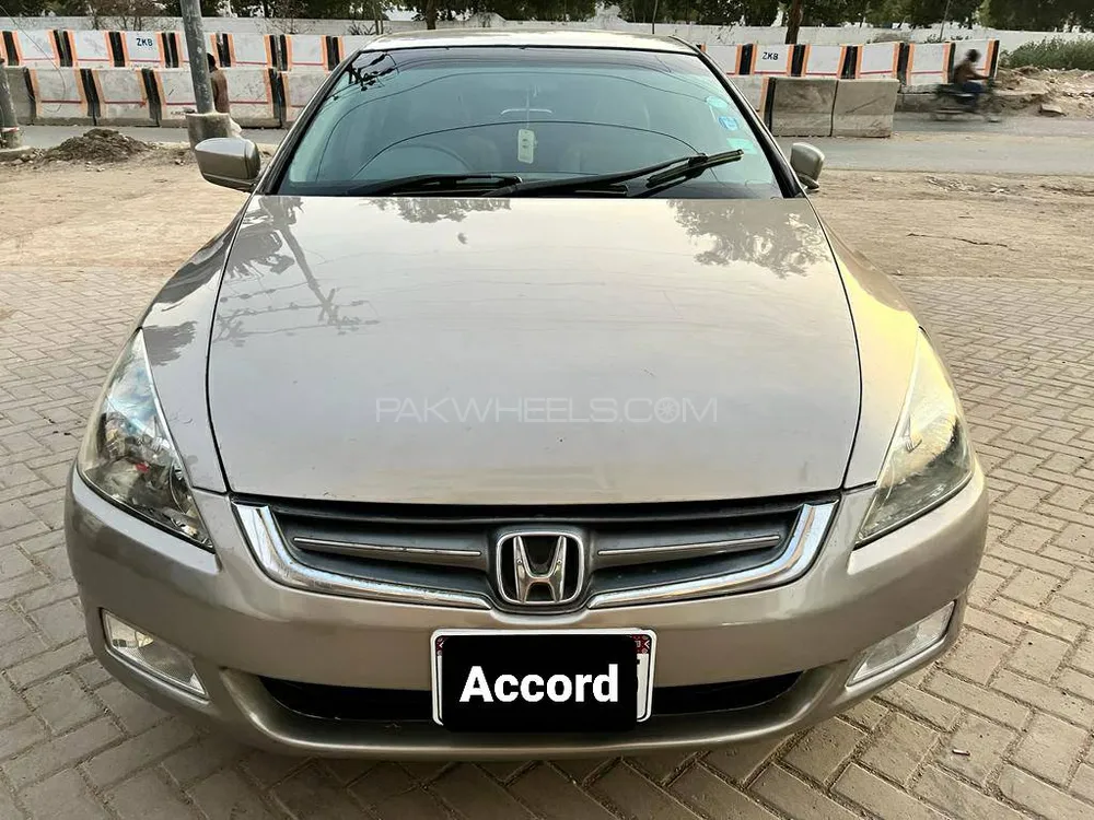 Honda Accord 2005 for Sale in Karachi Image-1
