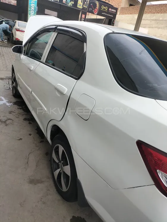 Honda City 2004 for Sale in Lahore Image-1