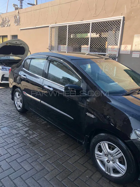 Honda City 2013 for Sale in Lahore Image-1