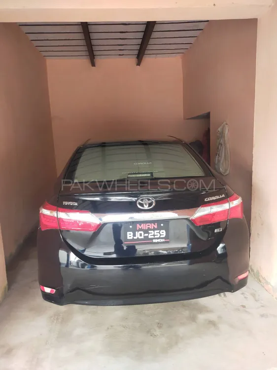 Toyota Corolla 2017 for Sale in Noorpur nooranga Image-1