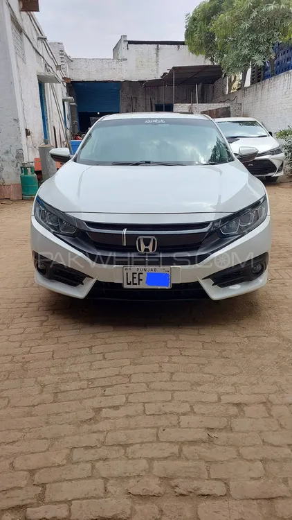 Honda Civic 2016 for Sale in Daska Image-1