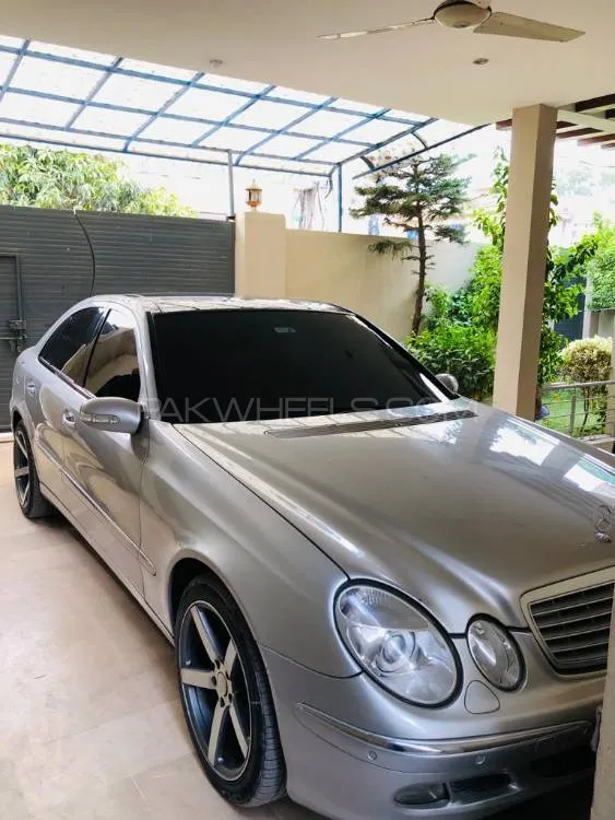 Mercedes Benz E Class 2003 for Sale in Peshawar Image-1