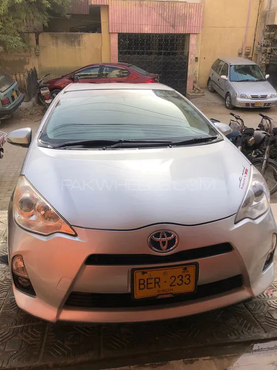 Toyota Aqua 2012 for Sale in Karachi Image-1