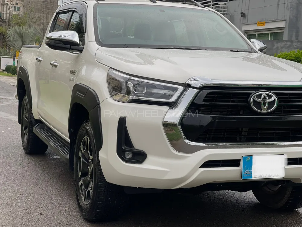 Toyota Hilux 2021 for Sale in Lahore Image-1
