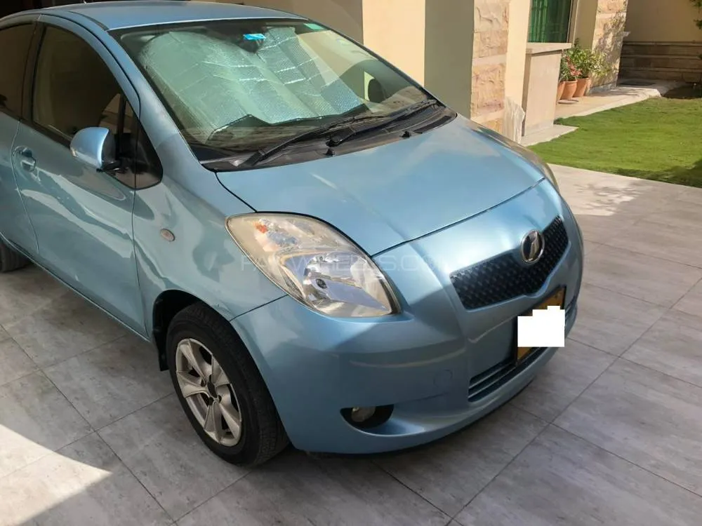 Toyota Vitz 2005 for Sale in Karachi Image-1