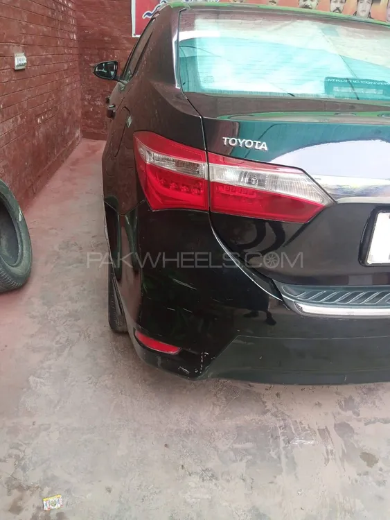 Toyota Corolla 2018 for Sale in Faisalabad Image-1