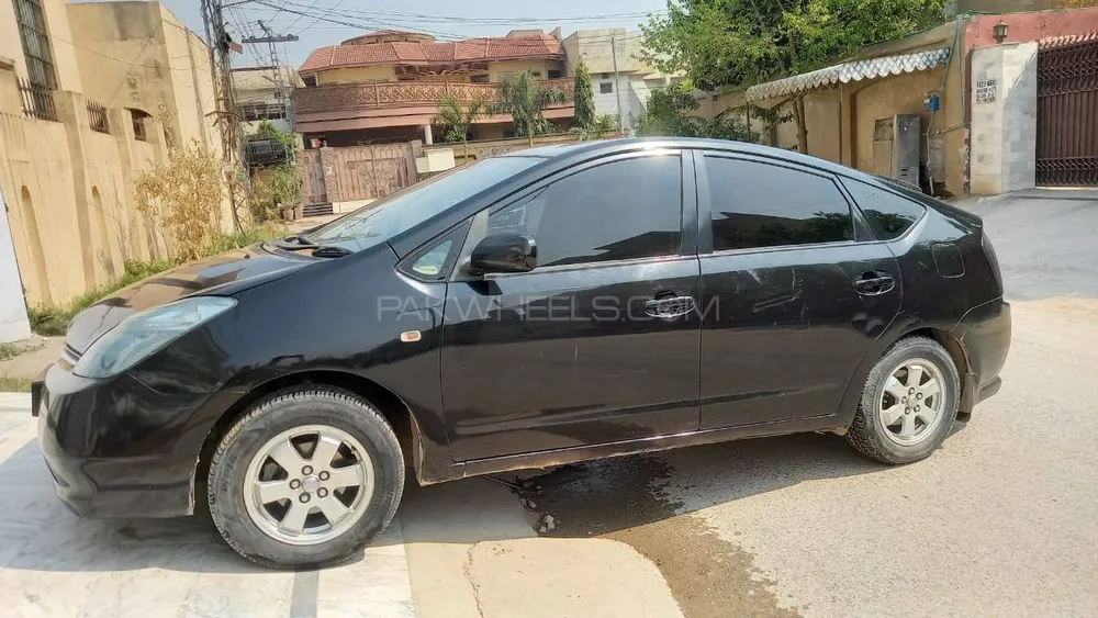 Toyota Prius 2007 for Sale in Peshawar Image-1