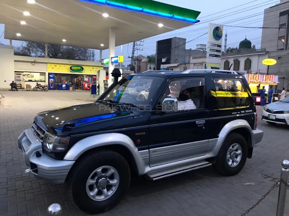 Mitsubishi Pajero 1992 for Sale in Multan Image-1