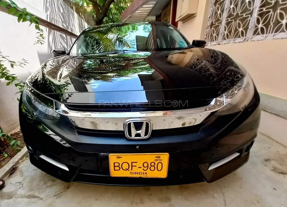 Honda Civic 2019 for Sale in Karachi Image-1