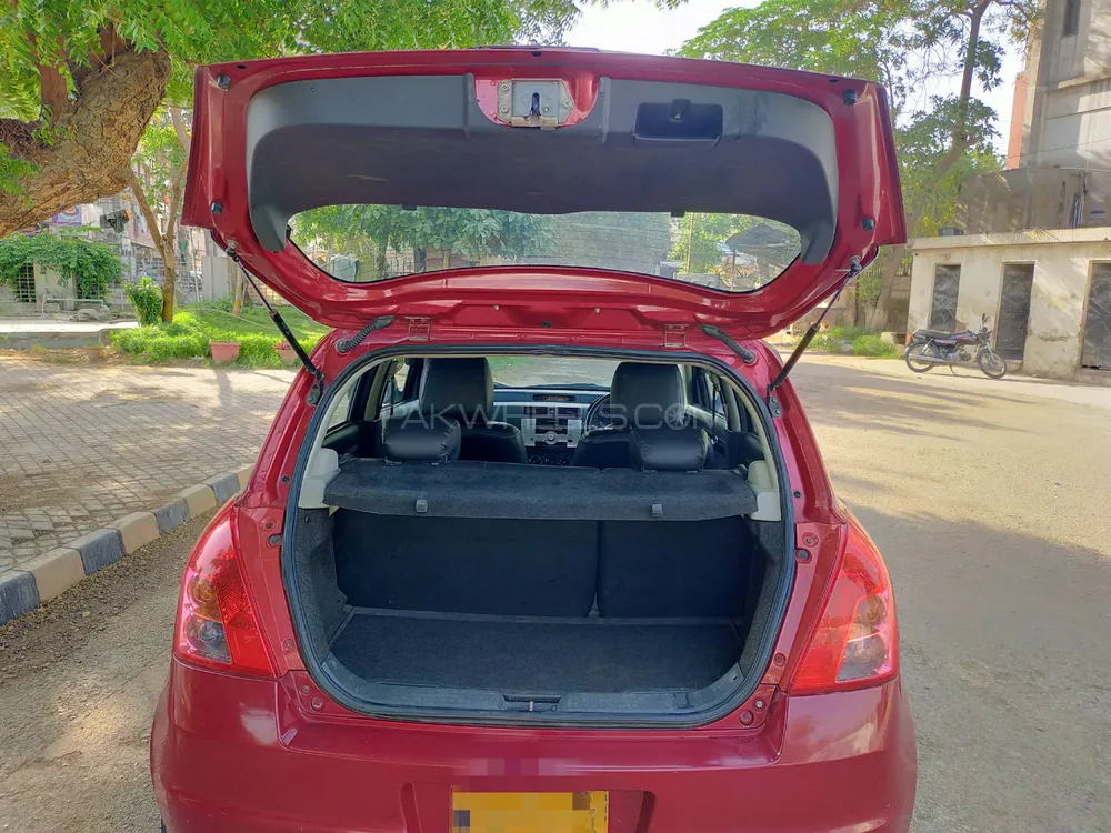 Suzuki Swift 2013 for Sale in Karachi Image-1