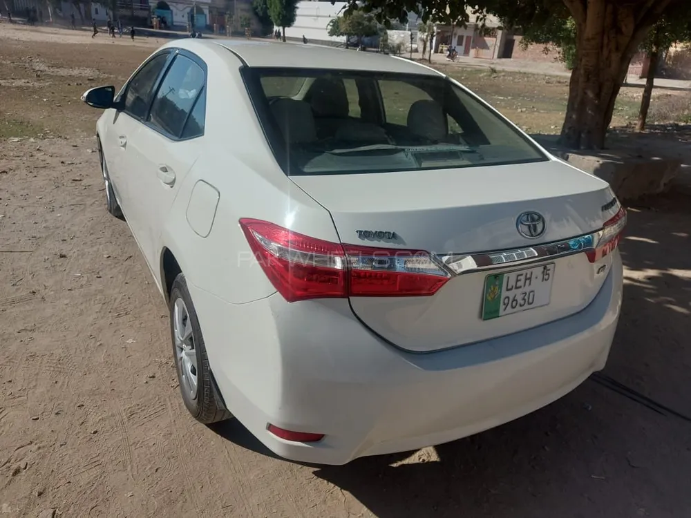 Toyota Corolla 2015 for Sale in Sargodha Image-1
