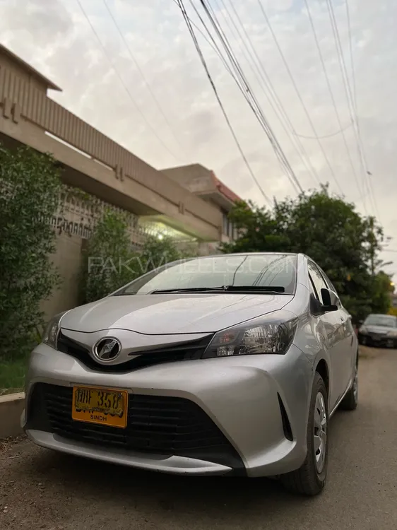 Toyota Vitz 2014 for Sale in Karachi Image-1