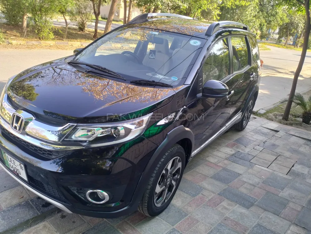 Honda BR-V 2018 for Sale in Lahore Image-1