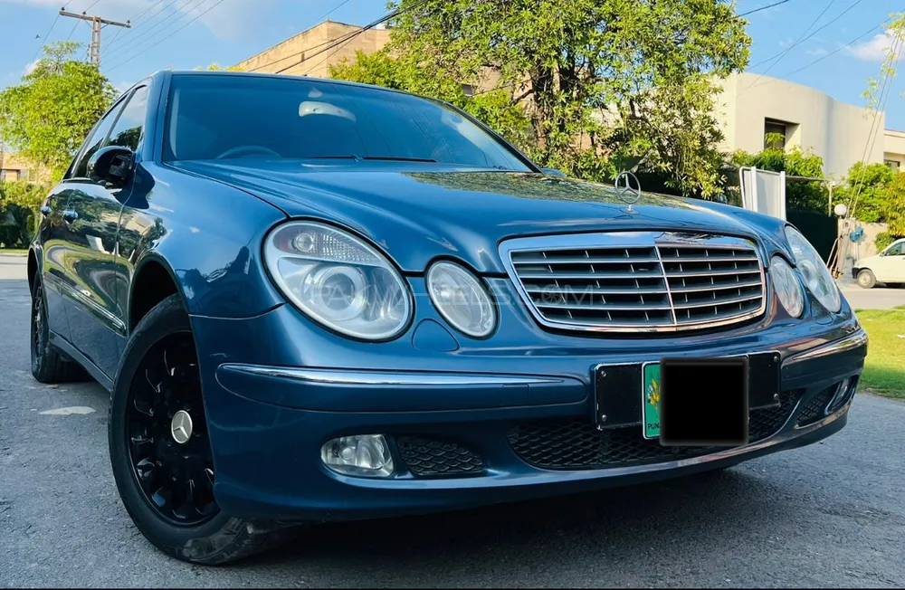 Mercedes Benz E Class 2003 for Sale in Lahore Image-1