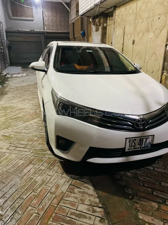 Toyota Corolla 2015 for Sale in Peshawar Image-1