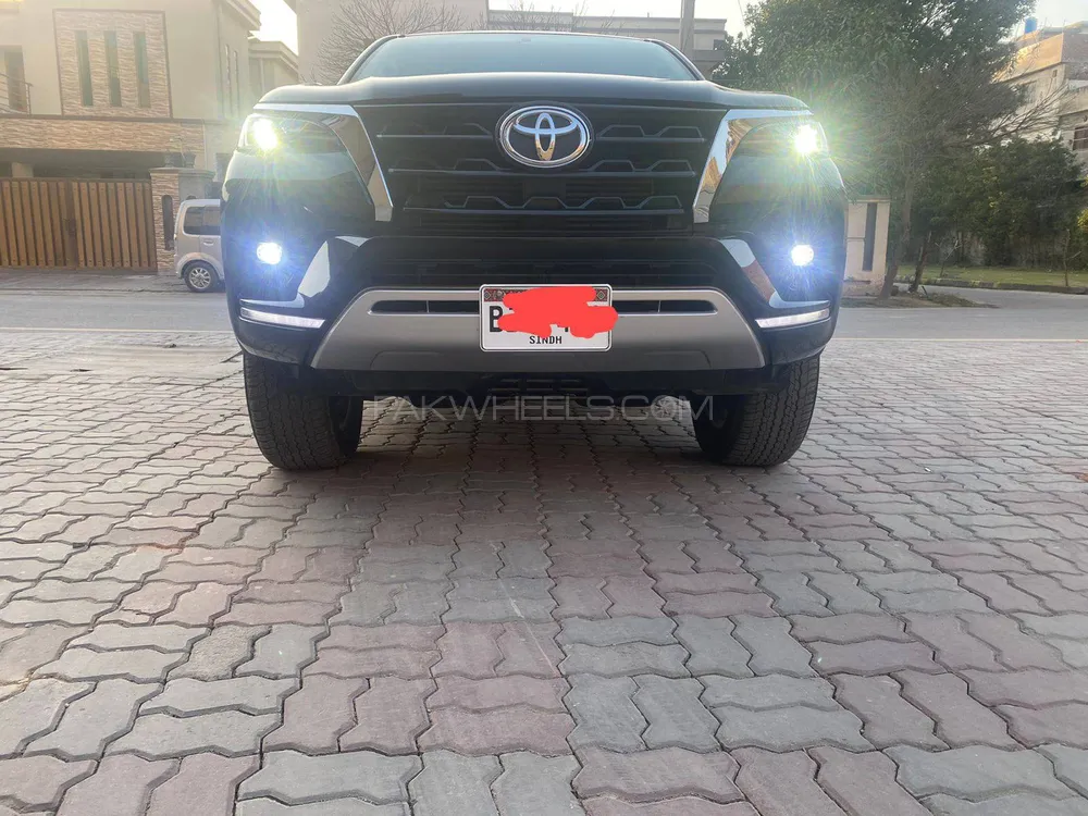 Toyota Fortuner 2021 for Sale in Lahore Image-1