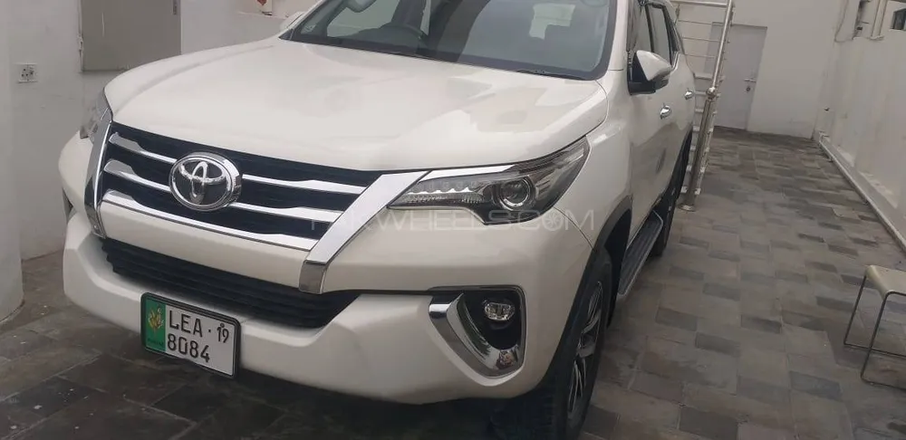 Toyota Fortuner 2019 for Sale in Lahore Image-1