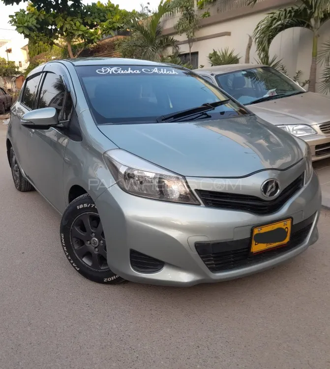 Toyota Vitz 2011 for Sale in Karachi Image-1