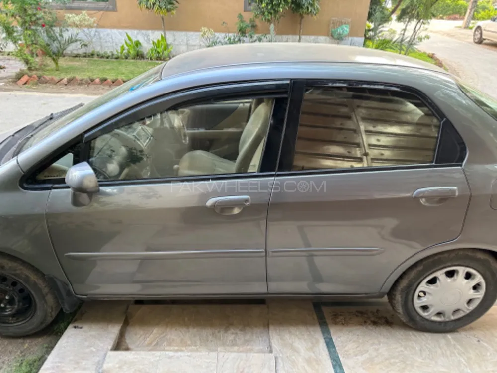 Honda City 2005 for Sale in Lahore Image-1