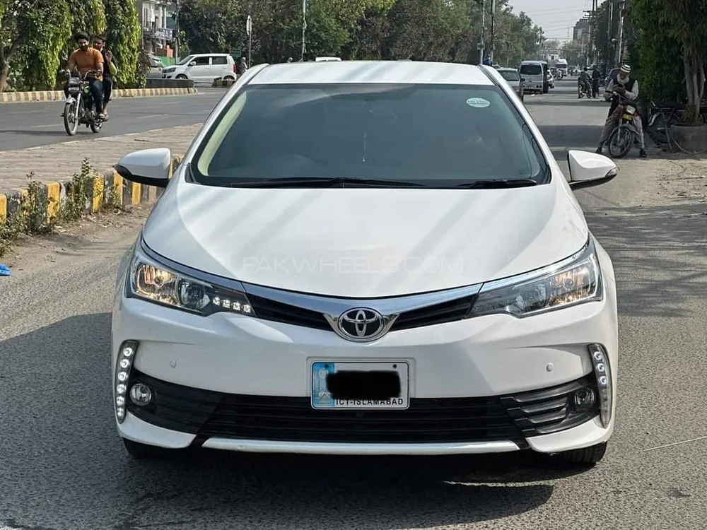 Toyota Corolla 2018 for Sale in Lahore Image-1