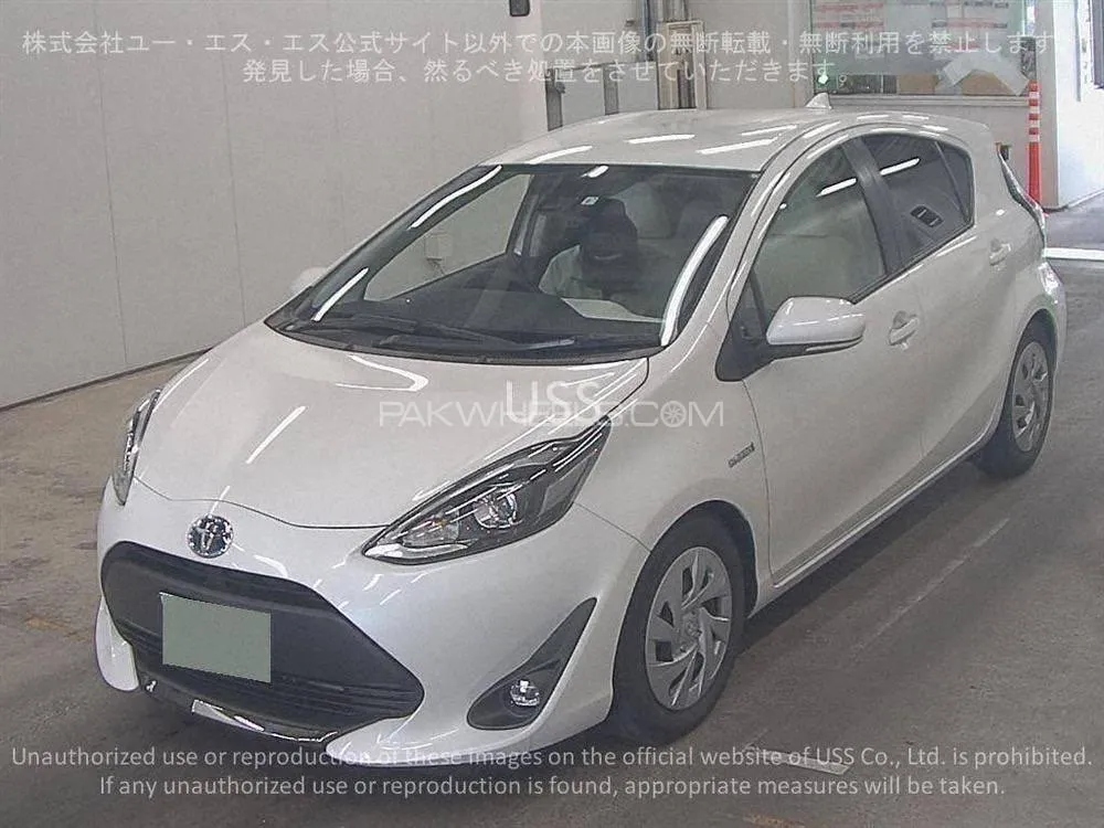 Toyota Aqua 2019 for Sale in Peshawar Image-1